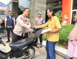 Polsek Jajaran Polres Gresik Gerak Cepat Ungkap Begal dan Curanmor, Motor Korban Langsung Dikembalikan