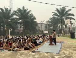 Polsek Meliau Gelar Sholat Istisqa Bersama, Ikhtiar Memohon Hujan dan Menghentikan Bencana Kabut Asap