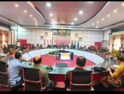 Bupati Sanggau Pimpin Rapat Strategis Penanganan Darurat Kabut Asap Karhutla, Liberkan Jaringan Hingga Tingkat Desa